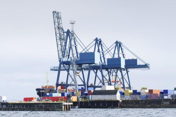 Port on the Thames